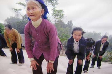 Người Việt sống thọ nhưng... yếu 