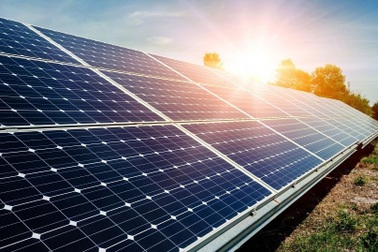 Điện tái tạo bị cắt giảm vì thừa, chuyên gia thẳng thắn chỉ lý do bùng nổ