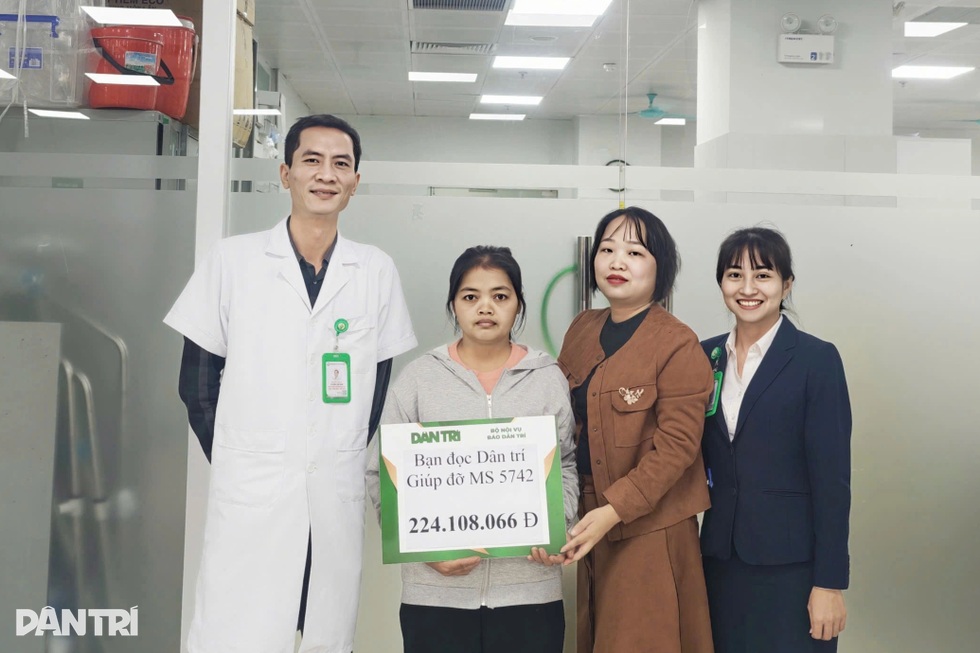 Người bố 3 con hồi sinh sau tai nạn nghiêm trọng do ngã từ trên cao - 1 Người bố 3 con hồi sinh sau tai nạn nghiêm trọng do ngã từ trên cao - 1