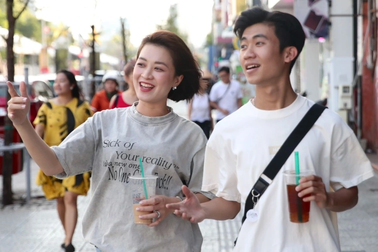 Lương 30 triệu đồng/tháng, người trẻ Việt vẫn sợ kết hôn