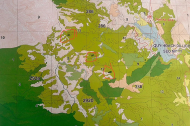 Hàng trăm người nỗ lực xuyên đêm dập cháy rừng ở Vườn Quốc gia Hoàng Liên