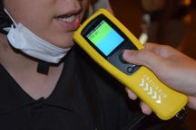 Cách loại bỏ nồng độ cồn trong hơi thở sau khi ăn thực phẩm lên men