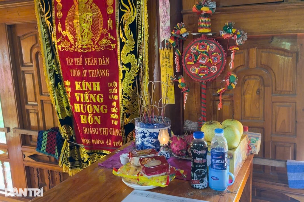 Ông trời đã lấy đi hết tài sản còn cướp cả bà, mẹ và em trai con - 4 Ông trời đã lấy đi hết tài sản còn cướp cả bà, mẹ và em trai con - 4