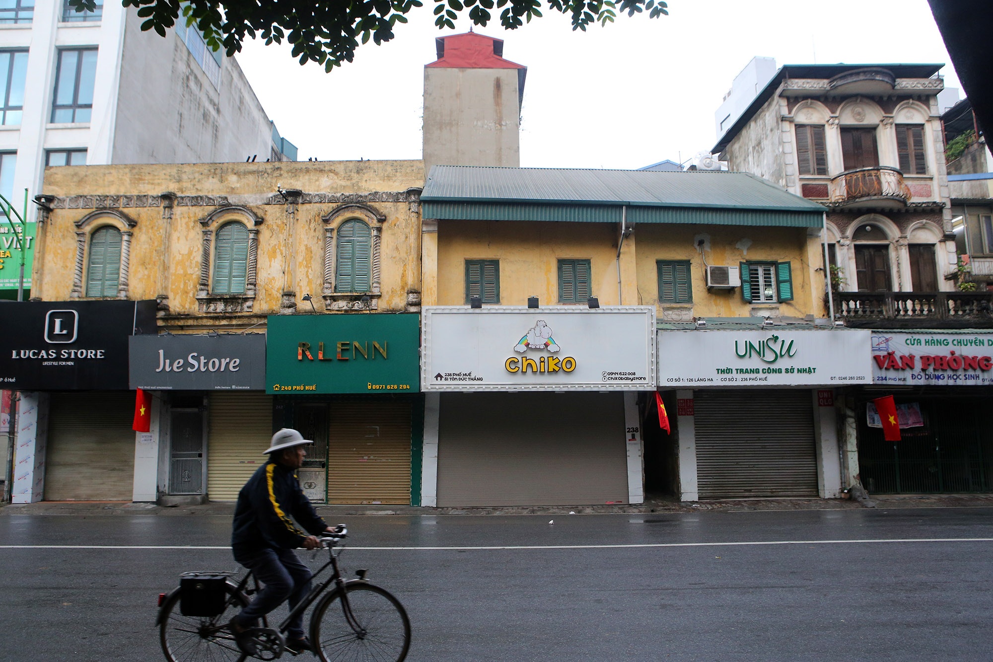 Buổi sáng mùng 1 năm Canh Tý trong lành sau cơn mưa - 5 Buổi sáng mùng 1 năm Canh Tý trong lành sau cơn mưa - 5