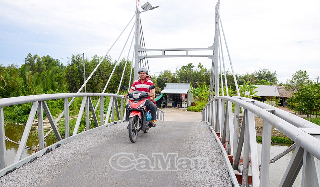 Cà Mau: Góp nghìn đồng, nối triệu tấm lòng - 2 Cà Mau: Góp nghìn đồng, nối triệu tấm lòng - 2