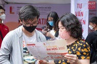 Xét tuyển bằng điểm thi tốt nghiệp và xét học bạ vẫn là chủ yếu nhất