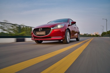 New Mazda2 tiếp cận khách hàng với đa dạng phiên bản và giá bán