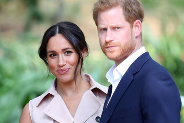 Vợ chồng Hoàng tử Harry sắp ra phim về góc khuất cuộc sống hoàng gia