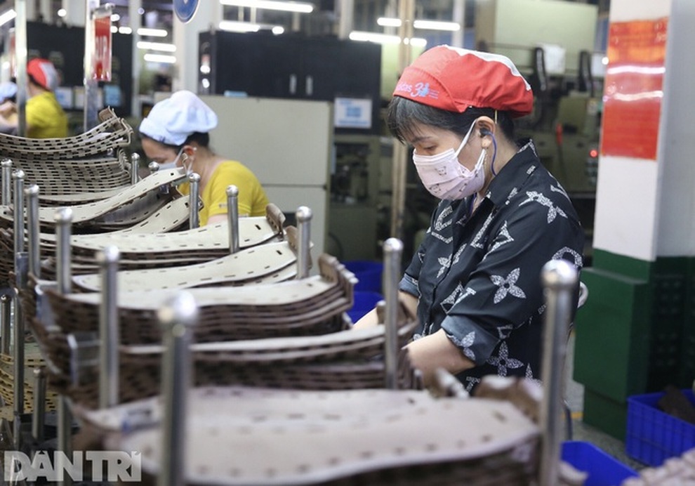 Doanh nghiệp TPHCM tạm dừng hoạt động, hy sinh doanh thu để chống dịch - 2 Doanh nghiệp TPHCM tạm dừng hoạt động, hy sinh doanh thu để chống dịch - 2