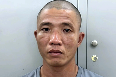 Kẻ cướp điện thoại của bé gái Belarus bị bắt