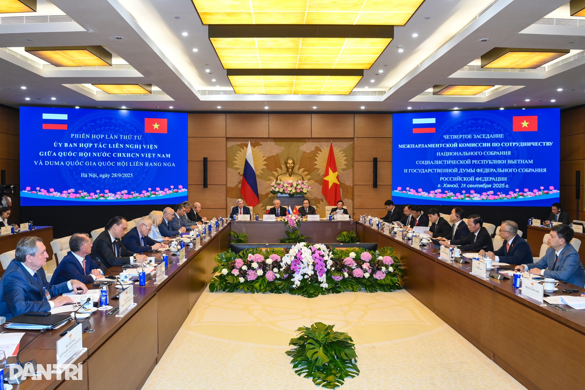 Chủ tịch Quốc hội Trần Thanh Mẫn đón tiếp Chủ tịch Duma Quốc gia Nga - 12