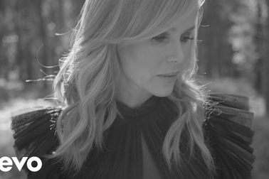 Amanda Holden khoe giọng hát