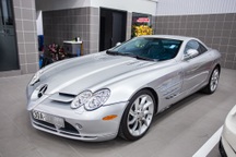 Cận cảnh "mũi tên bạc" Mercedes-Benz SLR McLaren độc nhất Việt Nam