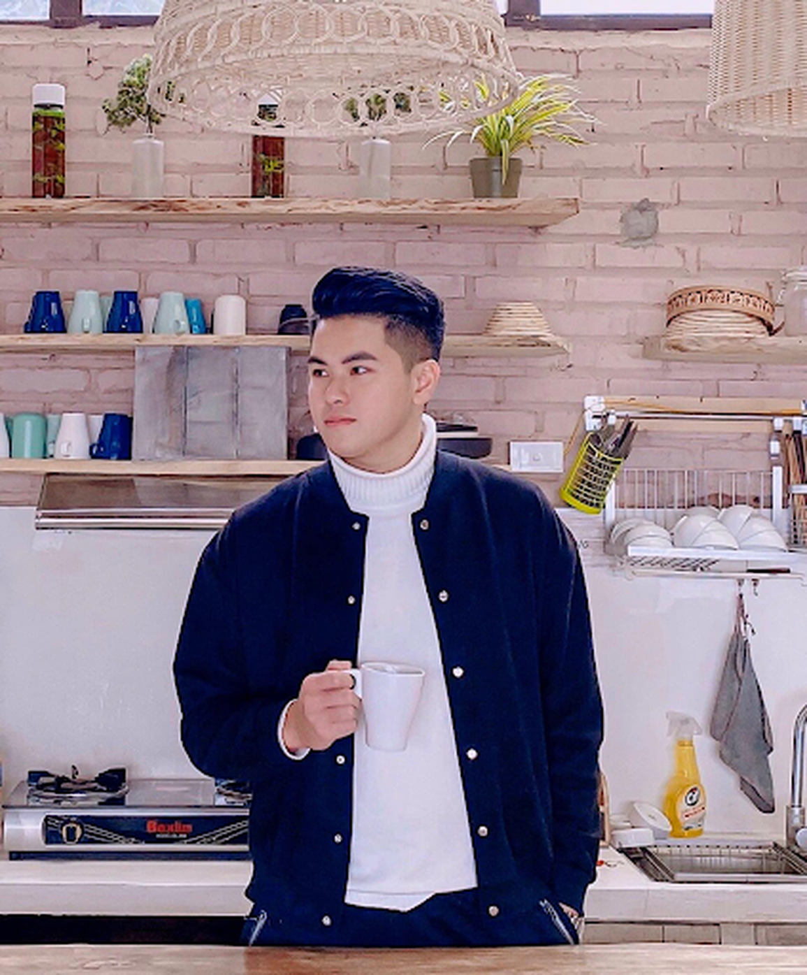 Nghèo sang chảnh: Lối sống mới hay sự lệch lạc trong nhận thức? - 2 Nghèo sang chảnh: Lối sống mới hay sự lệch lạc trong nhận thức? - 2