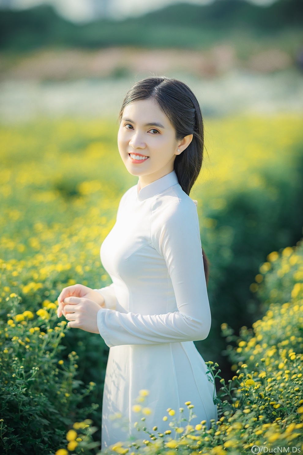 Cô thôn nữ Đồng Tháp xinh đẹp hút hồn cư dân mạng - 8 Cô thôn nữ Đồng Tháp xinh đẹp hút hồn cư dân mạng - 8