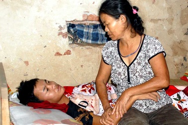 Thương hai mẹ con cùng mắc bệnh hiểm nghèo