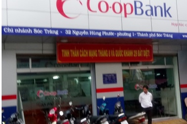 Người lao động bị “đẩy ra đường” trái luật nhận lại việc làm sau phản ánh của Báo Dân trí