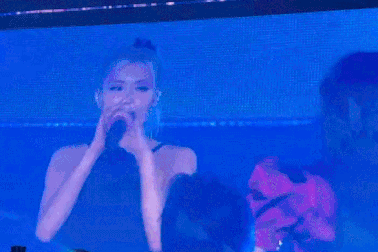 Những điều độc, lạ khiến fan quốc tế phát sốt về show Blackpink ở Việt Nam