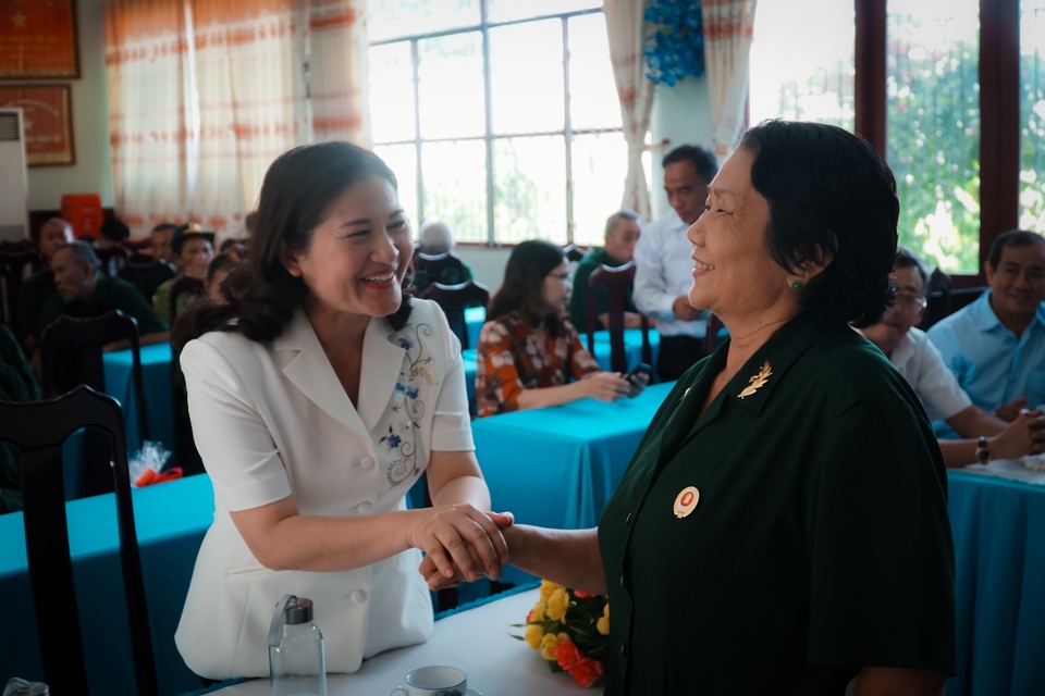 Thứ trưởng Nguyễn Thị Hà: Chăm sóc người có công là nhiệm vụ trọng tâm - 3 Thứ trưởng Nguyễn Thị Hà: Chăm sóc người có công là nhiệm vụ trọng tâm - 3