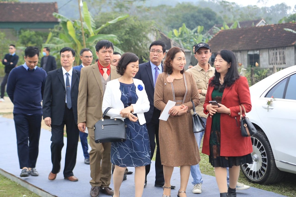 Bố mẹ Xuân Trường, Văn Toàn dự lễ cưới Công Phượng - 6 Bố mẹ Xuân Trường, Văn Toàn dự lễ cưới Công Phượng - 6