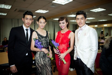 Ninh Hoàng Ngân nhận giải Người mẫu trẻ triển vọng châu Á