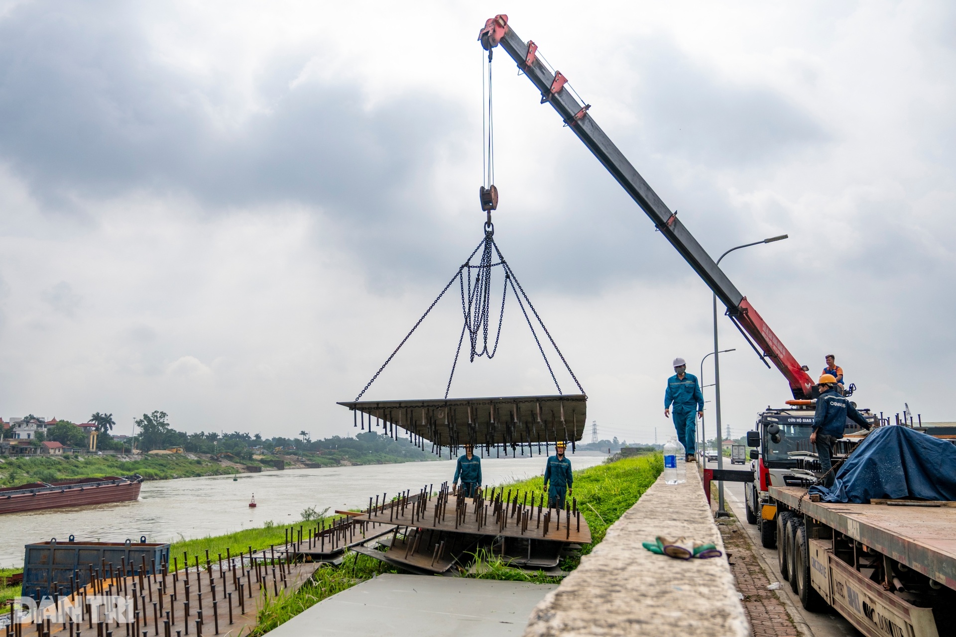 Cầu Đuống mới hơn 1.800 tỷ đồng đối diện nguy cơ chậm tiến độ - 9 Cầu Đuống mới hơn 1.800 tỷ đồng đối diện nguy cơ chậm tiến độ - 9