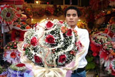 Thị trường Valentine: 6 triệu đồng cho một bó hoa!