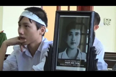 Tù chung thân cho kẻ giết người bằng kéo