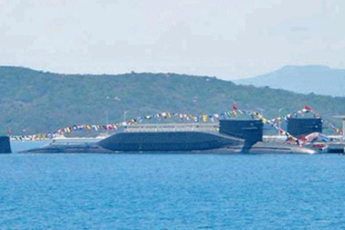 Trung Quốc dùng tàu buôn ngụy trang tàu ngầm?