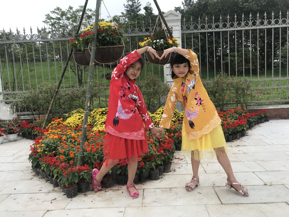 Ấn tượng những đường hoa rực rỡ sắc màu đón Tết ở thành Vinh  - 8