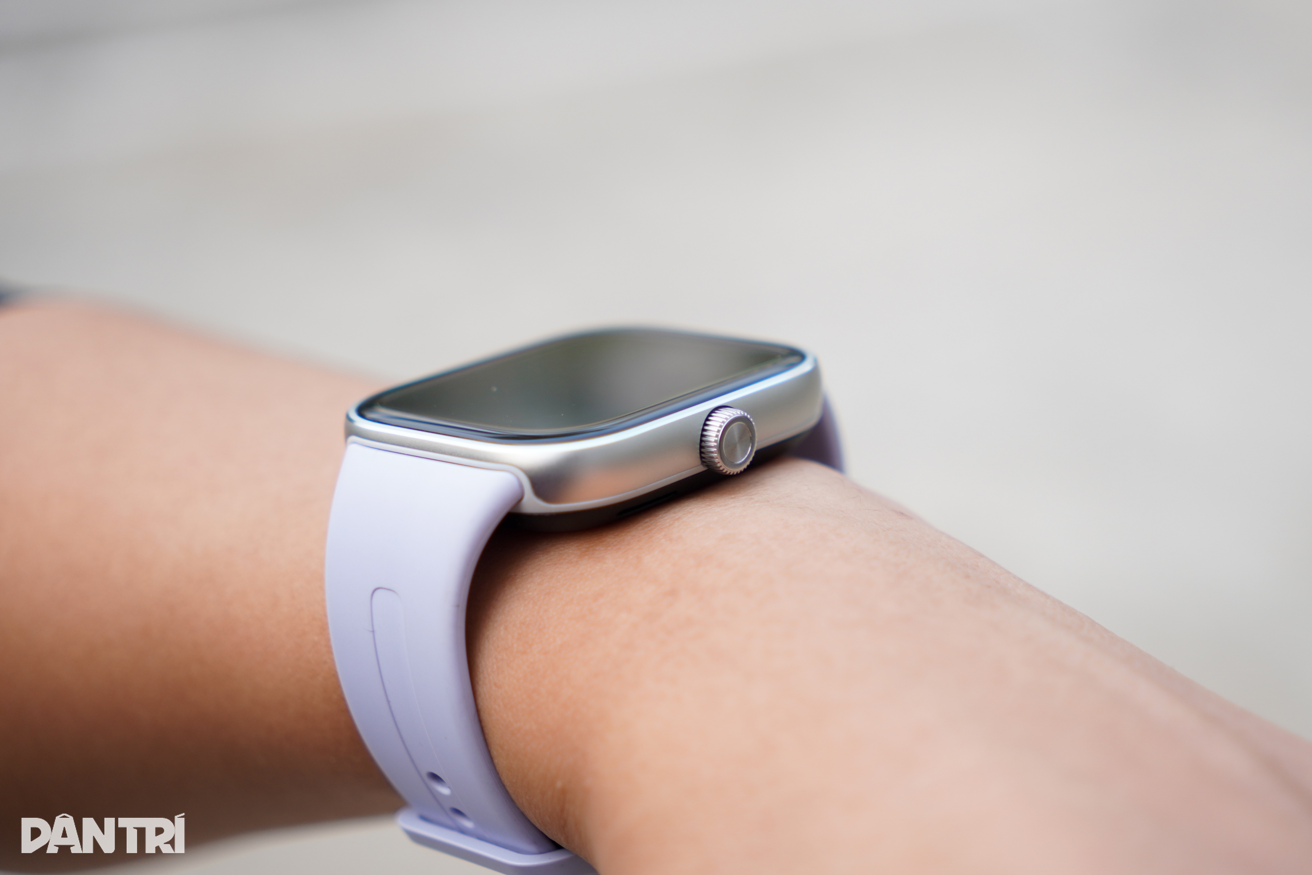 View - Đánh giá chi tiết đồng hồ thông minh Xiaomi Redmi Watch 5 | Báo Dân trí