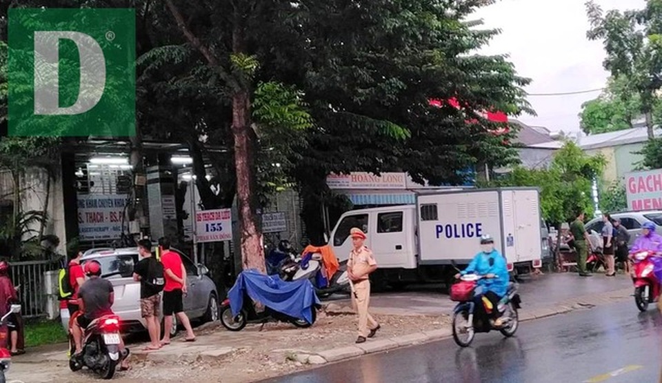 Bác sĩ bị cáo buộc gạ tình, đánh đập nữ điều dưỡng có 11 luật sư tham gia bào chữa - 3 Bác sĩ bị cáo buộc gạ tình, đánh đập nữ điều dưỡng có 11 luật sư tham gia bào chữa - 3