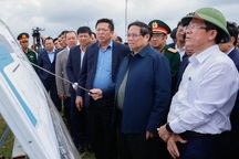 Thủ tướng đề nghị Thaco nghiên cứu, sản xuất toa tàu đường sắt tốc độ cao