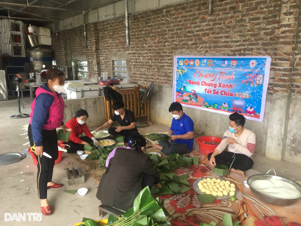 Thủ lĩnh đoàn vượt bạo bệnh, hăng say công tác thiện nguyện - 2 Thủ lĩnh đoàn vượt bạo bệnh, hăng say công tác thiện nguyện - 2