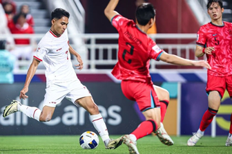 Cổ động viên châu Á phấn khích khi U23 Indonesia thắng Hàn Quốc