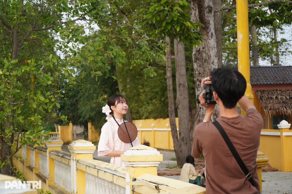 Ngôi chùa cổ đẹp nao lòng bên bờ sông ở Tây Đô - 4 Ngôi chùa cổ đẹp nao lòng bên bờ sông ở Tây Đô - 4
