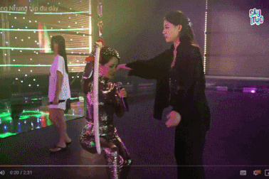 Lệ Quyên tập vũ đạo đến bật móng chân, Hồng Nhung liều mình đu dây