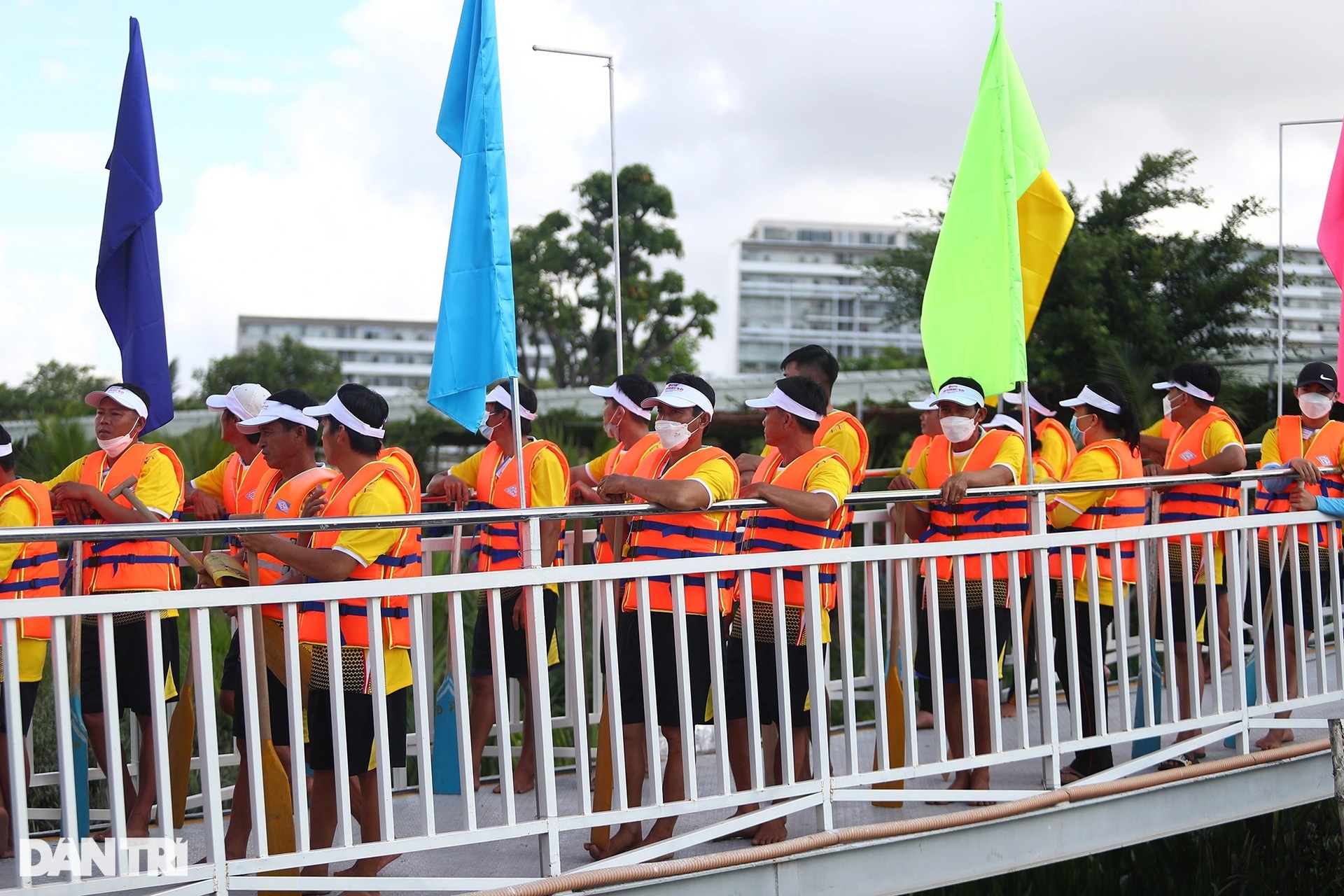 Hơn 500 VĐV tranh tài tại giải đua thuyền truyền thống TPHCM - 1 Hơn 500 VĐV tranh tài tại giải đua thuyền truyền thống TPHCM - 1