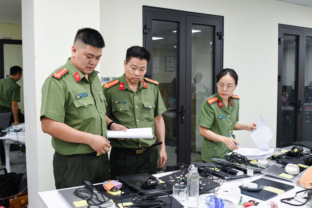Đường dây lừa đảo tiền ảo hàng tỷ USD: Đề nghị người dân cung cấp thông tin - 1 Đường dây lừa đảo tiền ảo hàng tỷ USD: Đề nghị người dân cung cấp thông tin - 1