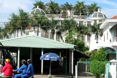 Các đại gia miền Tây: Thiếu kiến thức lại thêm thói xa hoa 