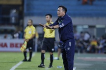 HLV Hoàng Văn Phúc: "Đức Huy nhận thẻ đỏ là quá nặng"