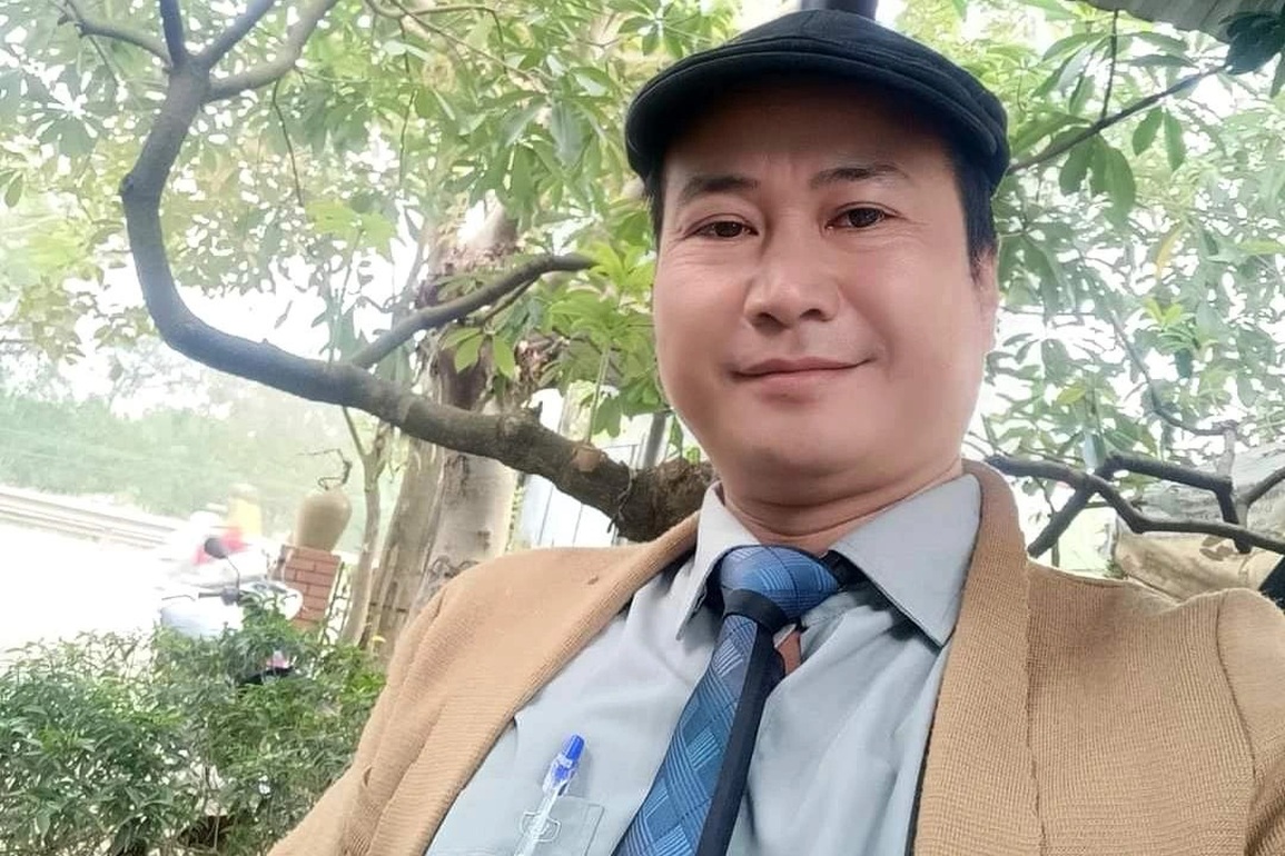 Thầy giáo đăng clip cầu khẩn tháng lương 13 trên Tik Tok bị nhắc nhở - 3 Thầy giáo đăng clip cầu khẩn tháng lương 13 trên Tik Tok bị nhắc nhở - 3