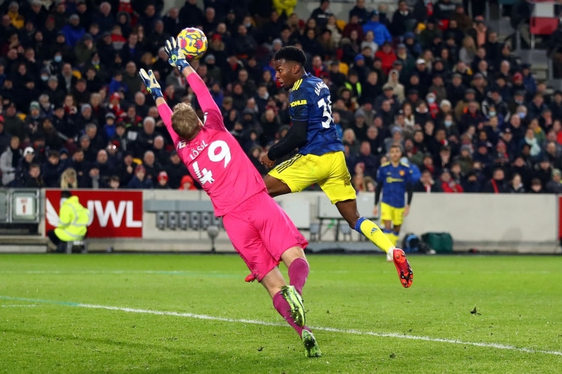 Ronaldo trở lại, Man Utd thắng đẹp trên sân Brentford - 4 Ronaldo trở lại, Man Utd thắng đẹp trên sân Brentford - 4