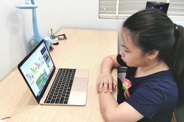 Học trực tuyến: Thầy cô "tham" kiến thức sẽ làm trẻ mất tập trung