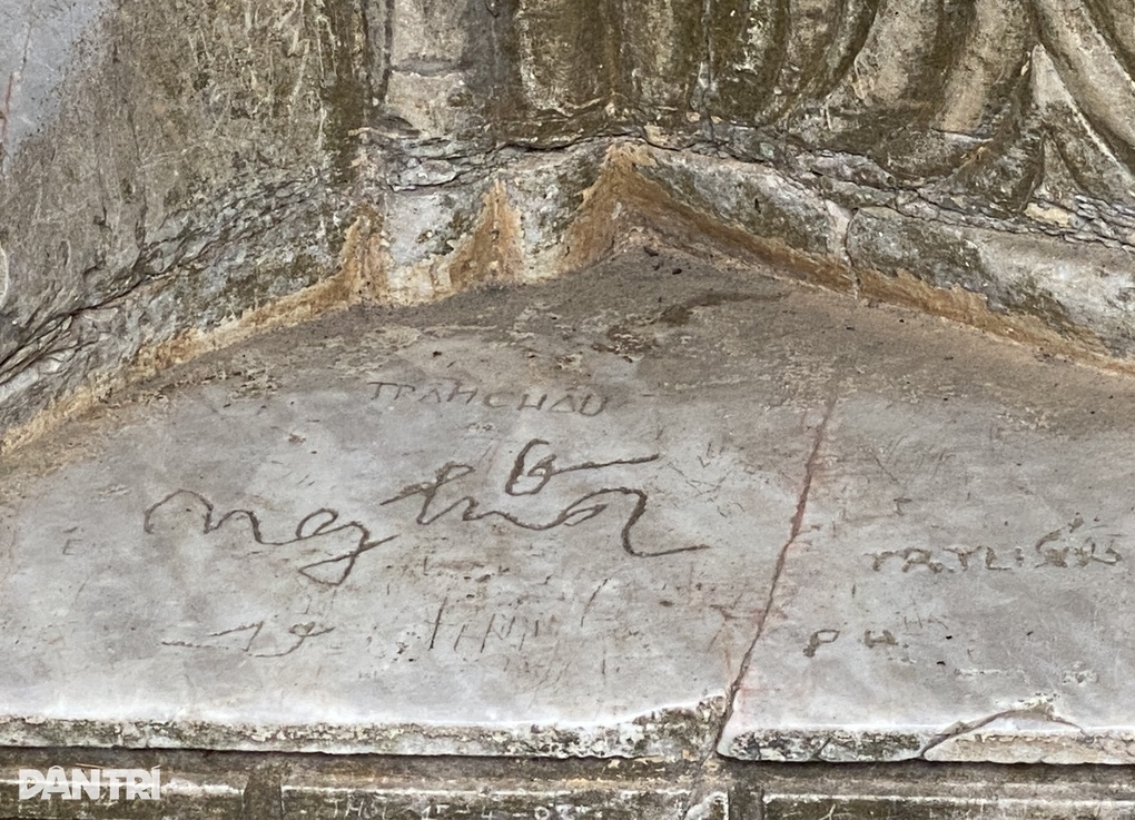 Ngai vàng điện Thái Hòa bị phá hỏng: Lỗ hổng trong quản lý di sản văn hóa - 1