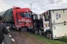 Hàng loạt phương tiện va chạm liên hoàn trên quốc lộ 1A