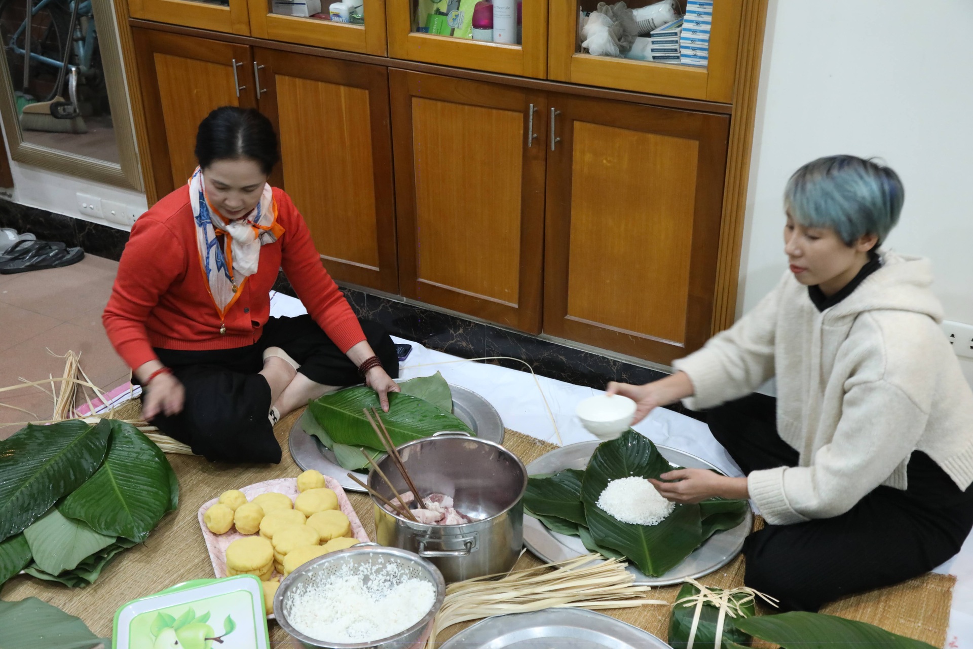Cuộc sống đời thường khác hẳn mẹ chồng ghê gớm trên phim của NSND Lan Hương - 6 Cuộc sống đời thường khác hẳn mẹ chồng ghê gớm trên phim của NSND Lan Hương - 6