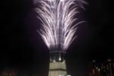 Thang máy siêu nhanh trong tòa nhà cao nhất thế giới