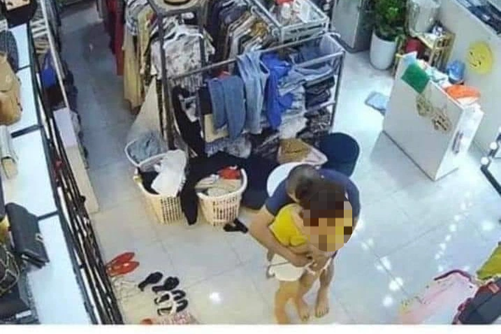 Kẻ đòi hiếp dâm chủ shop quần áo lêu lổng, từng đánh bố đẻ - 1