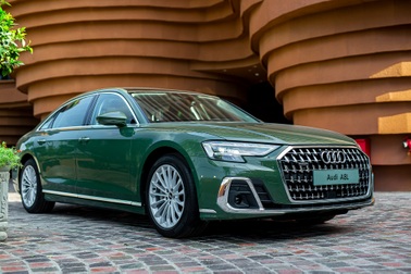 Audi, BMW và Mercedes đua khuyến mại, có xe giảm gần 600 triệu đồng